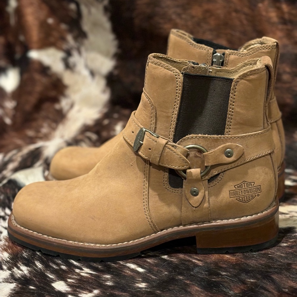 Harley Davidson Women’s Tan Leather Ankle Boots with Buckle Harness